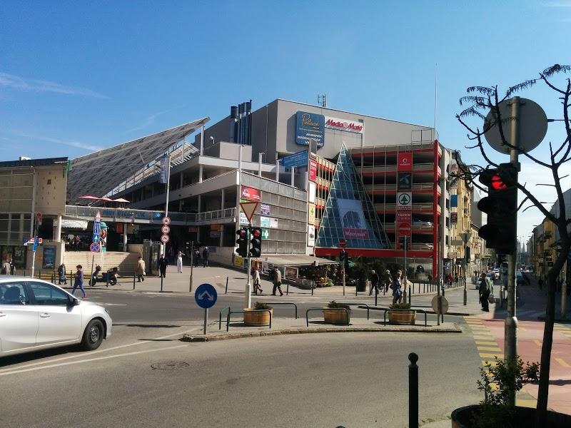 Mammut shopping center from the back