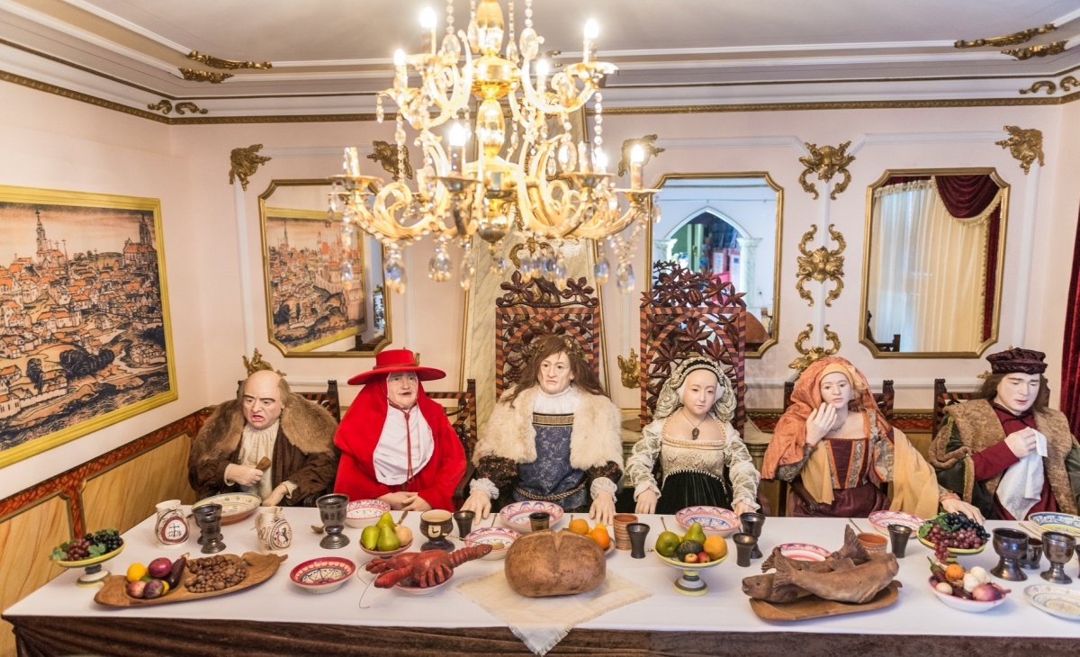 The Waxworks of the Opera in the curious Budapest Labyrinth