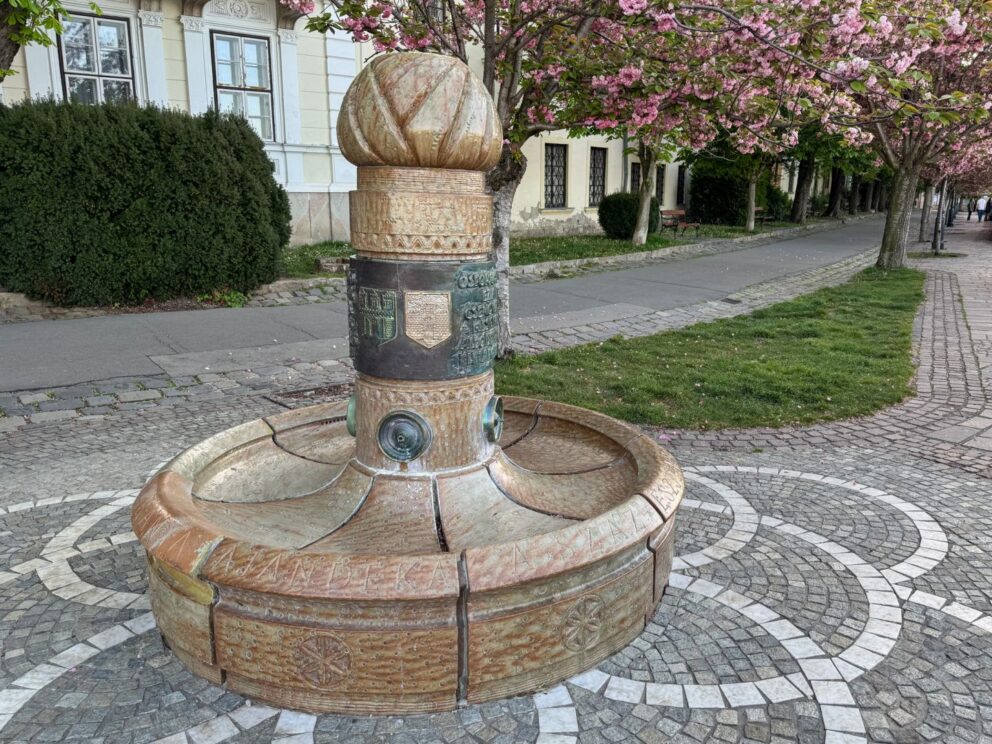 Ancestral Fountain - Zsolnay Decorative Fountain