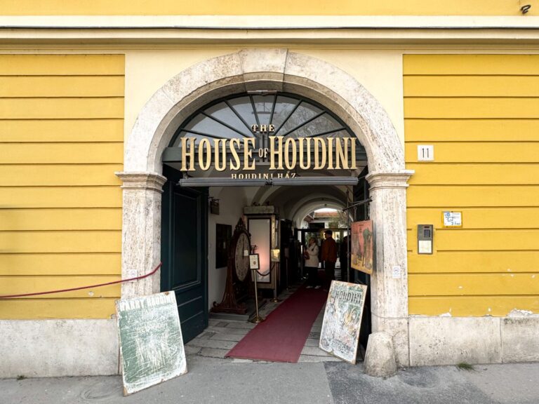 Buda Castle Quarter House of Houdini