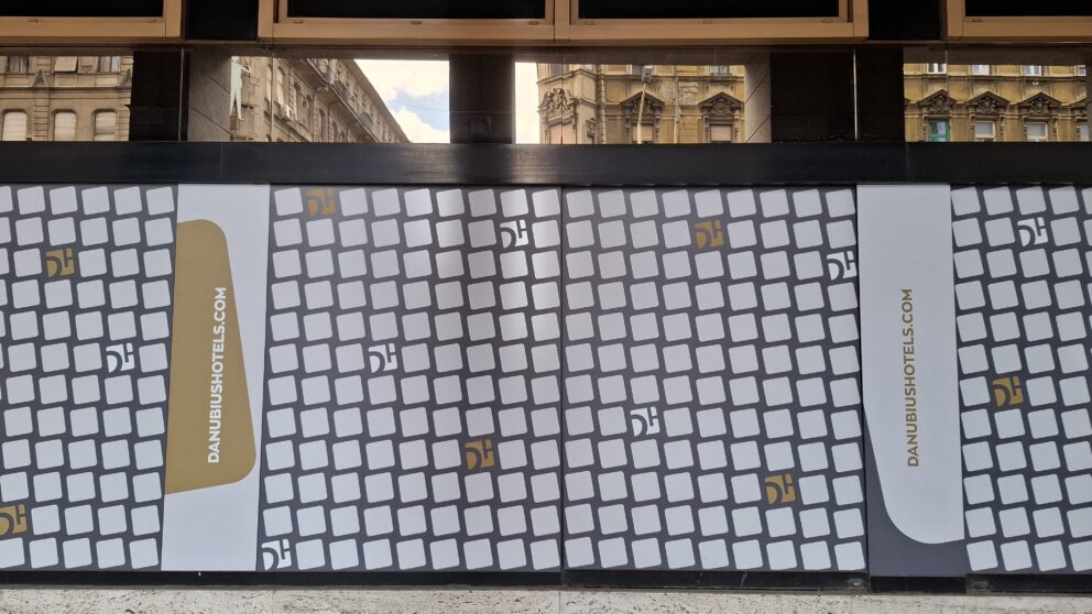 Exterior of Danubius Hotel Hungaria with reflection