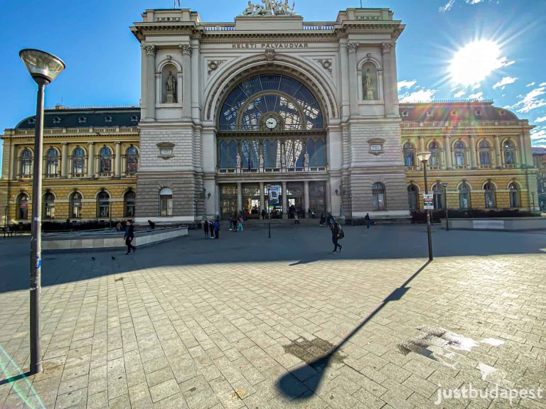 How to Get From Budapest Airport to the Main Train Station?