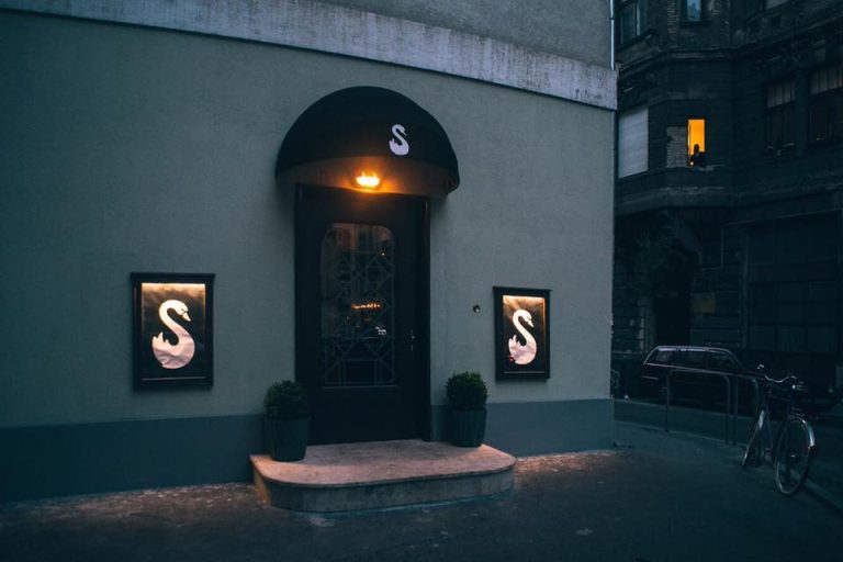 Black Swan bar's entrance