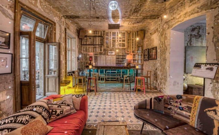 The quirky interior design of the Brody House