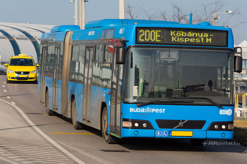 The iconic blue 100E Airport Express bus at Budapest Liszt Ferenc International Airport