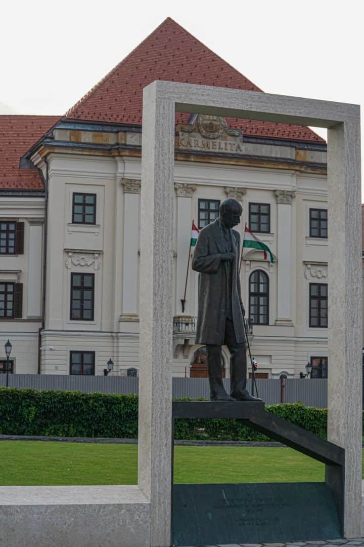 The impressive Bethlen Istvan Statue 1 located within the historic Buda Castle District in Budapest