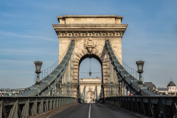 Széchenyi Chain Bridge and others – 8 beautiful and famous bridges of Budapest