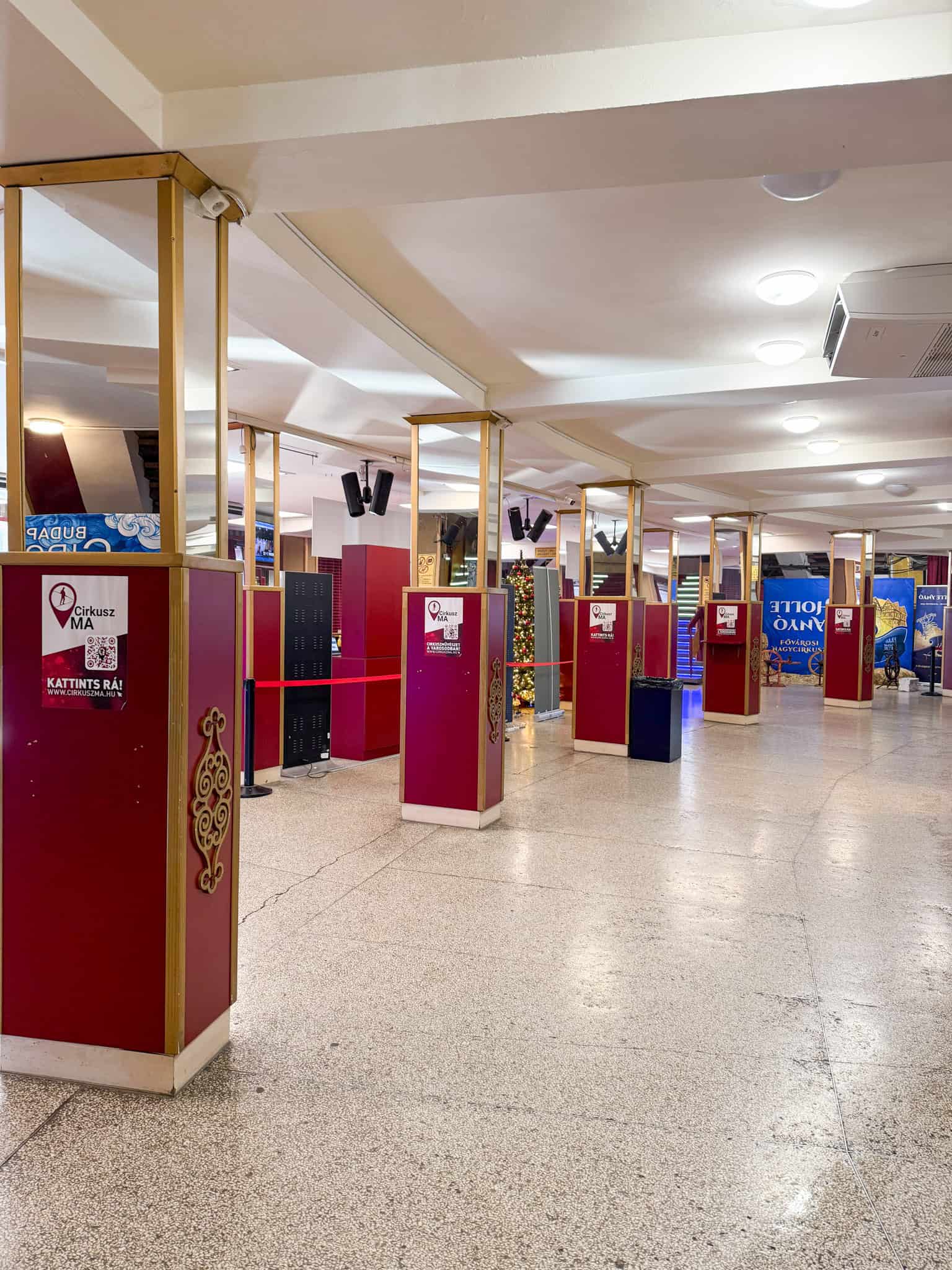 Lobby corridor of the circus