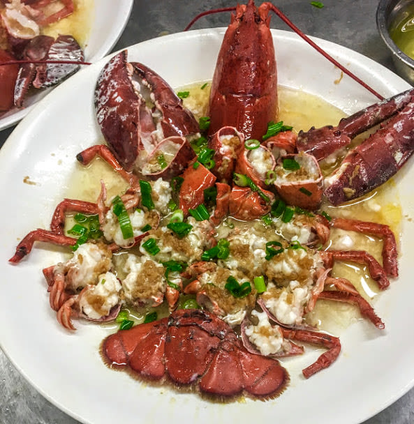 Whole-steamed lobster and Milky Way Chinese Restaurant in Budapest