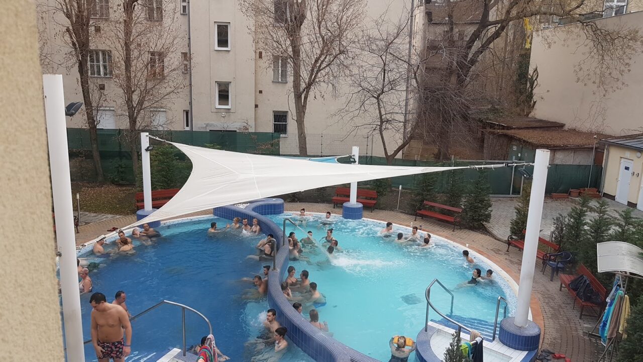 The outdoor wellness pools of Dandár thermal bath in Budapest