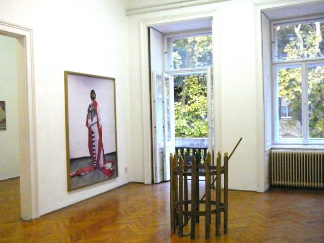 The street-view interior of Knoll Gallery Budapest with featured artwork