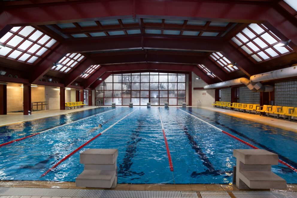 An indoor pool inn Mányoki úti Swimming pool