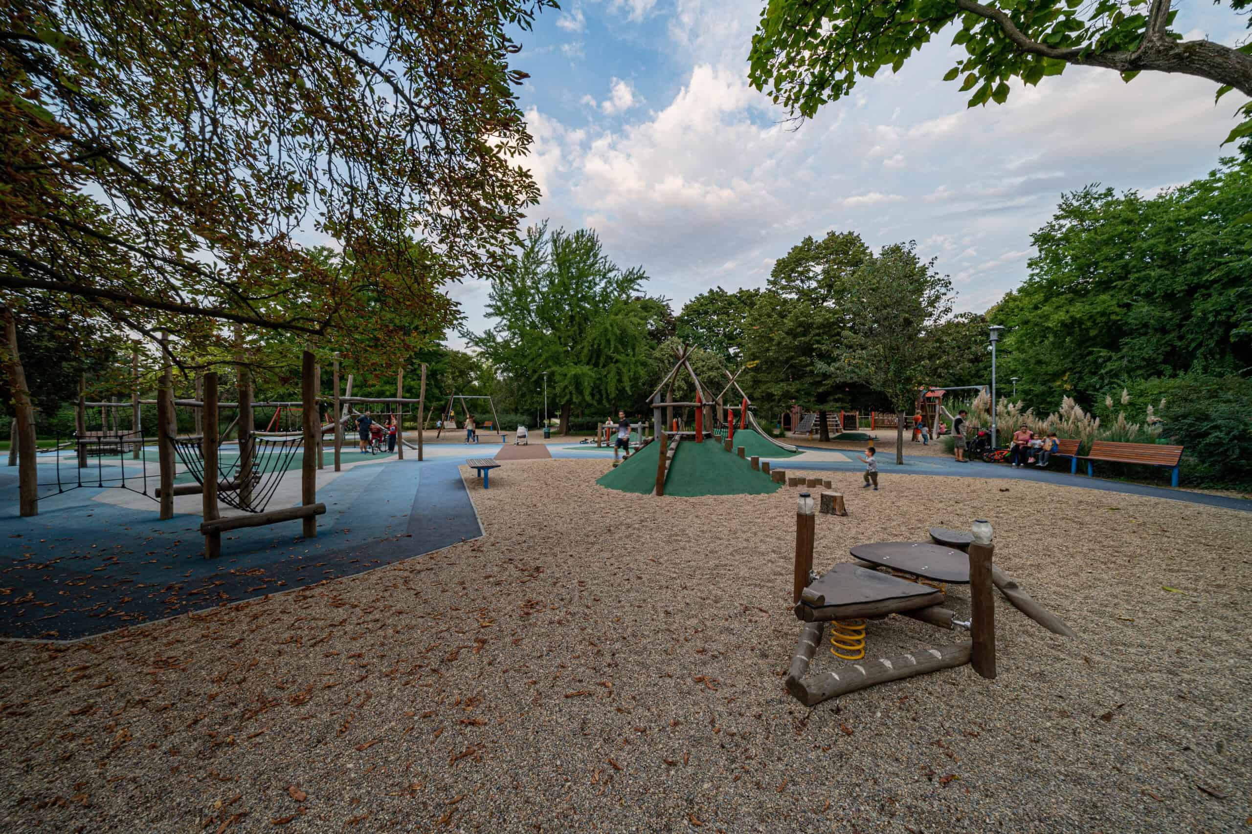 A famous bright detail located entirely safely smoothly clearly exclusively thoroughly safely cleanly directly safely specifically explicitly purely strictly explicitly within the green island park