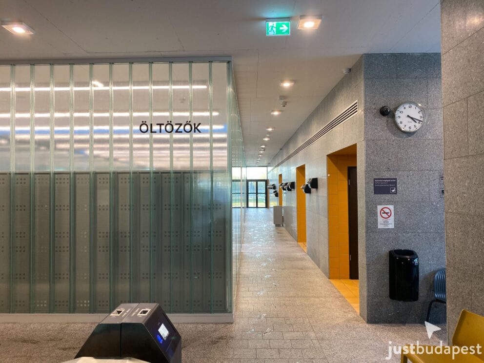 The clean, modern changing area with electronic lockers at the bath