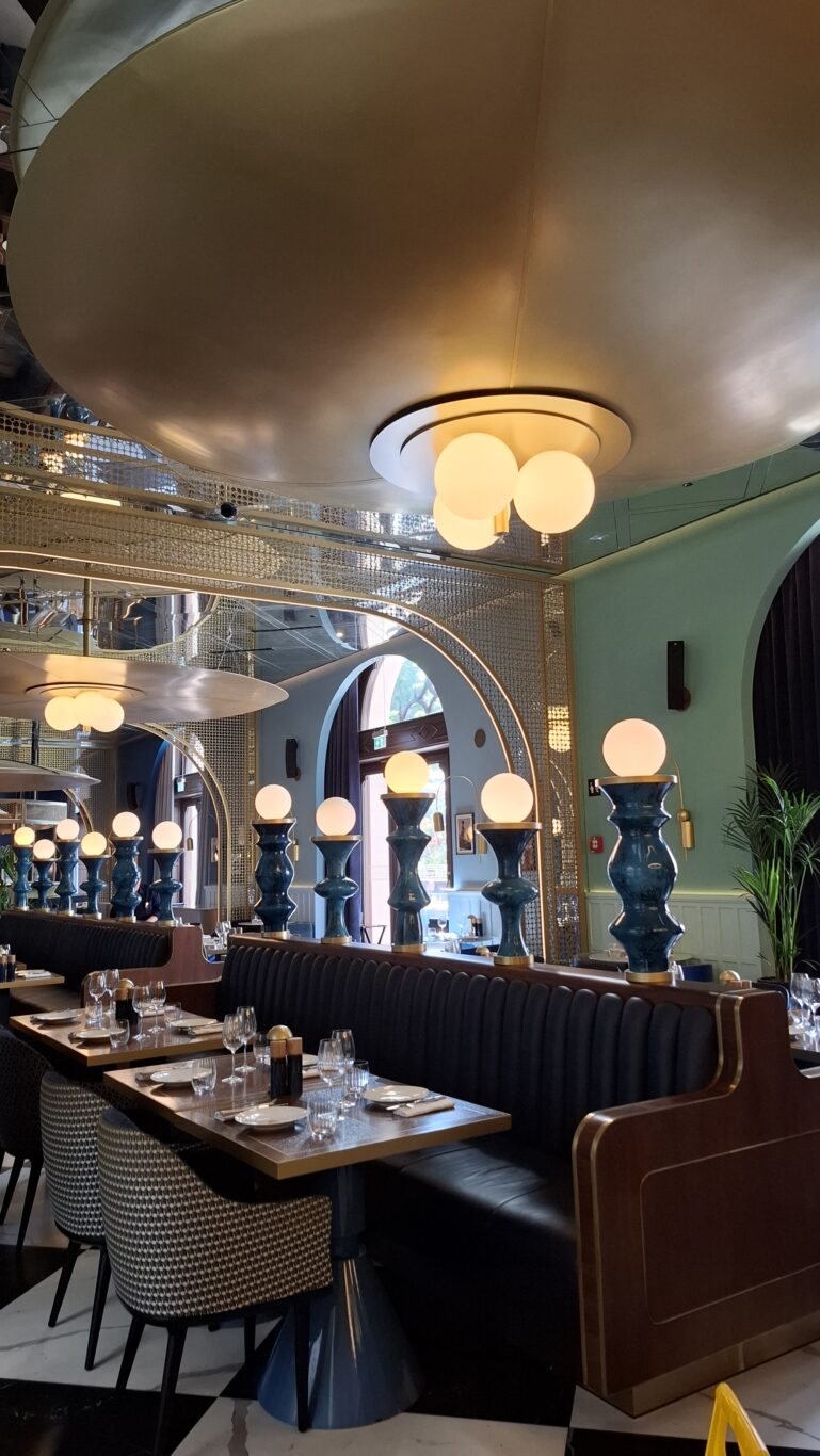 The luxurious dining room of Nightingale by Beefbar at the W Budapest