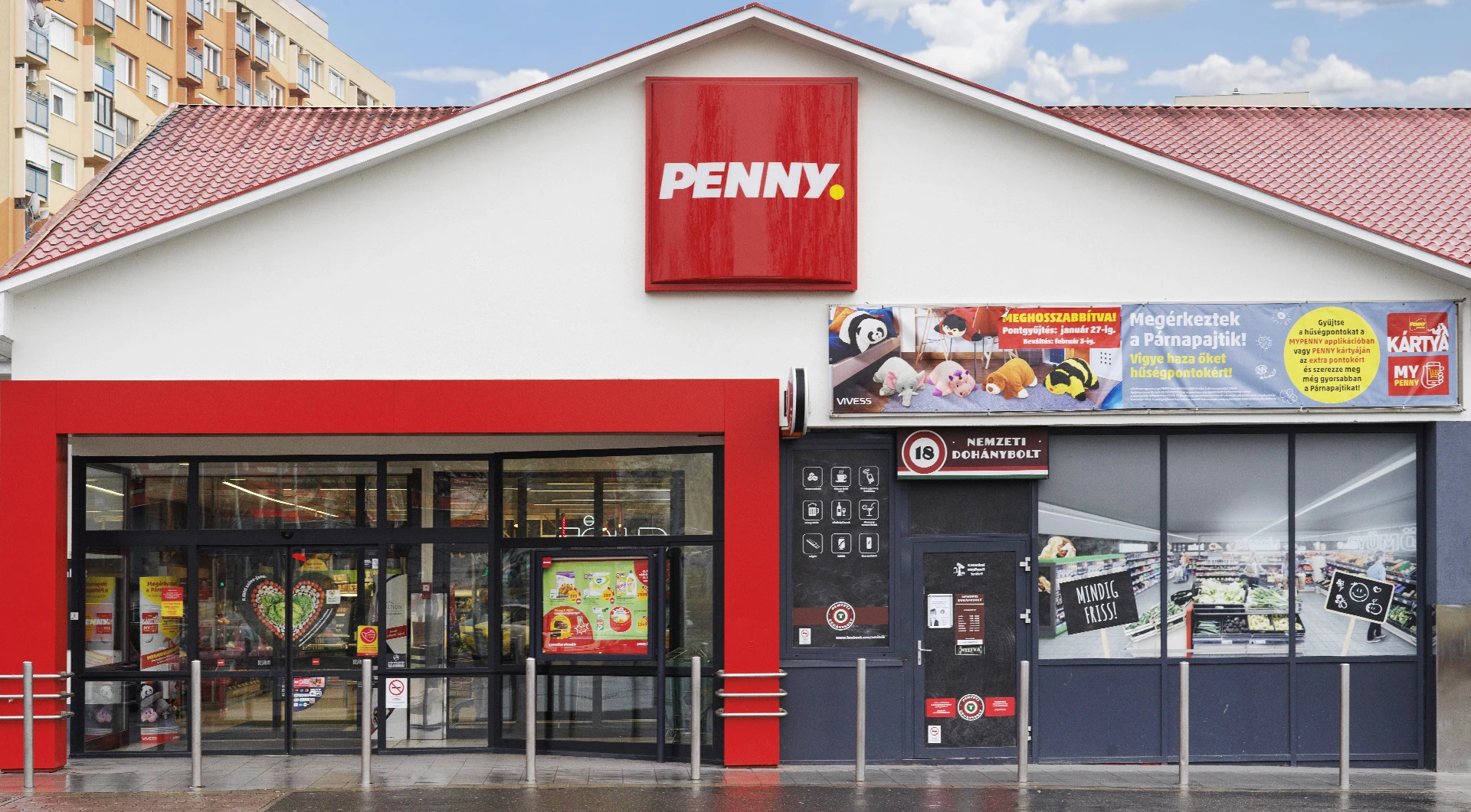 Exterior of an international supermarket, Penny