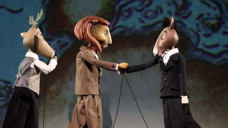 Scene from ‘Around the world in 80 days’ in Budapest Puppet Theatre