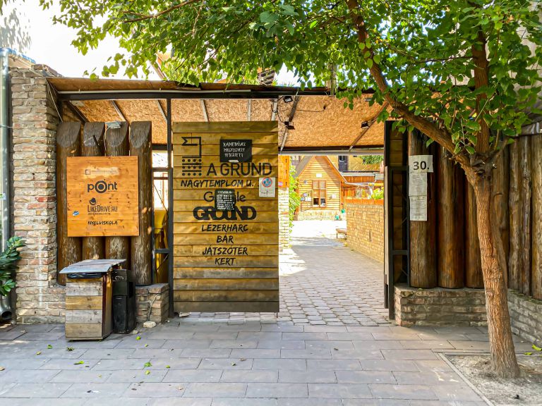 The Grund ruin pub entrance