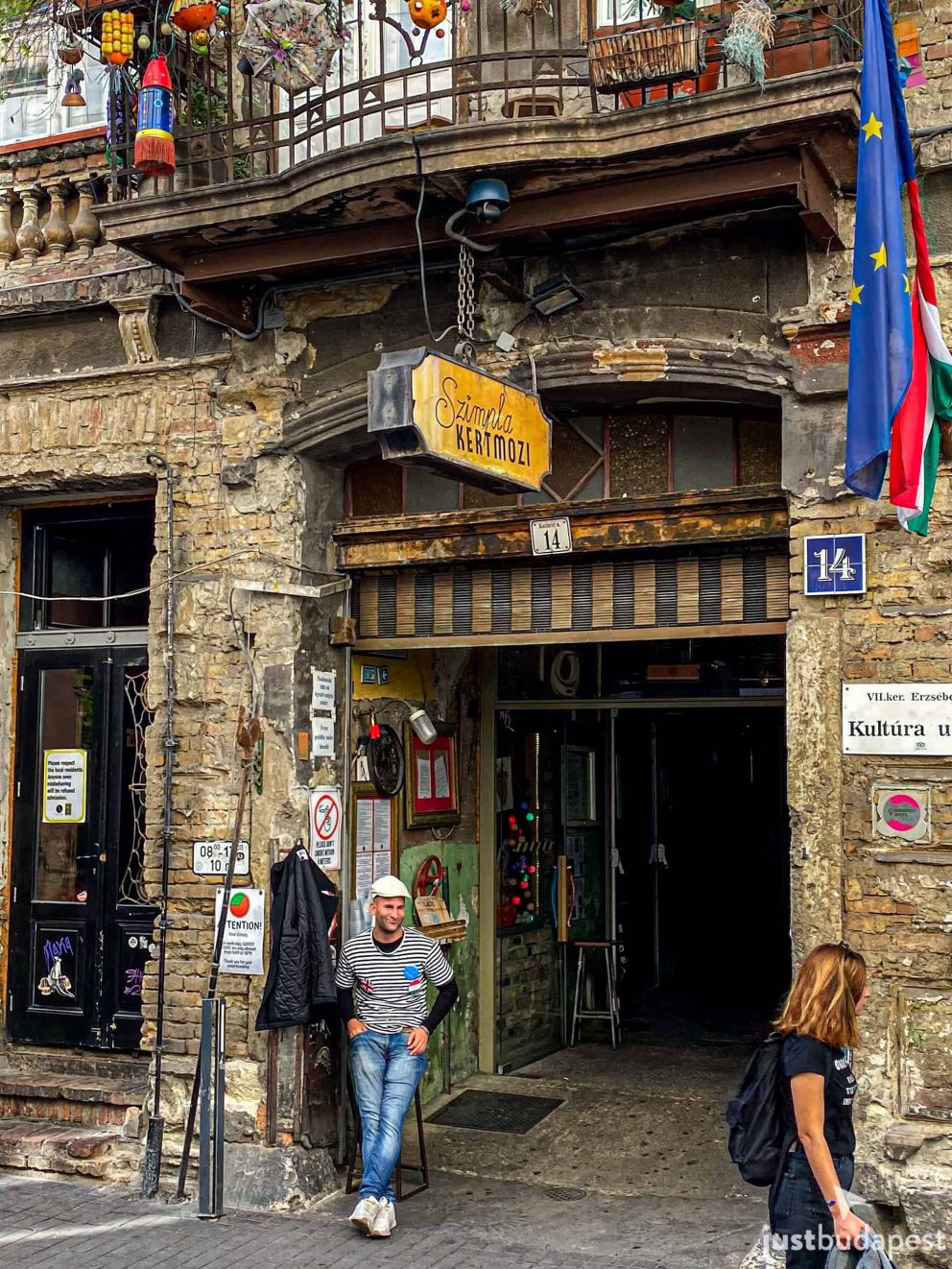 The entrance of Szimpla Kert ruin pub in Budapest