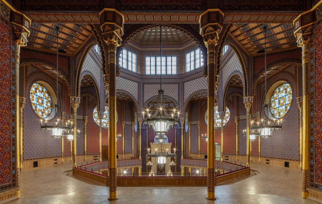 The stunning octagonal interior of the restored Rumbach Street Synagogue