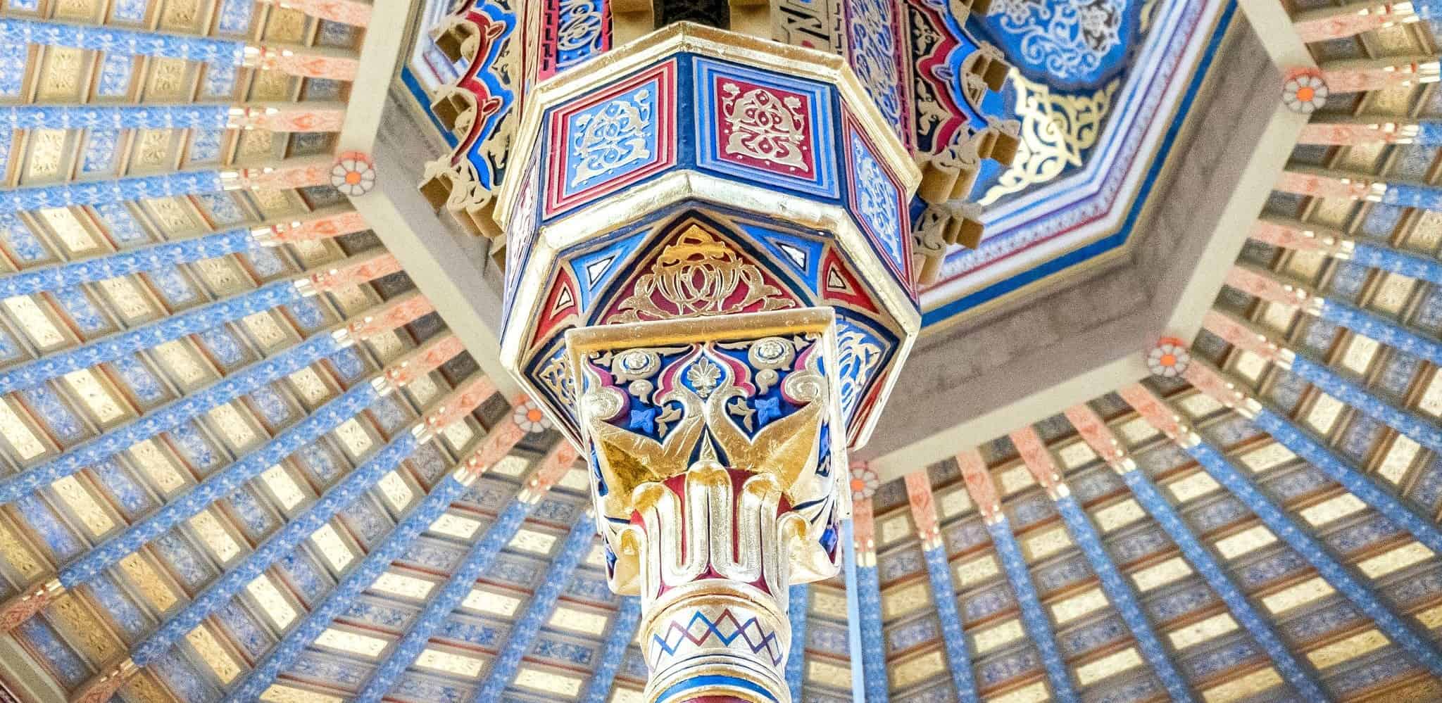 Detail view of the intricate Moorish designs inside the Rumbach Synagogue
