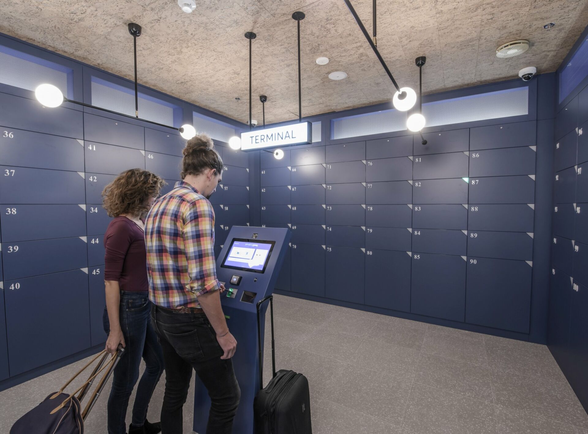 Some of the luggage storages in Budapest are fully automated self-service lockers