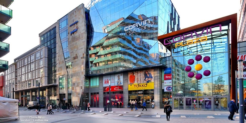 Exterior shot of the Corvin Plaza shopping mall in Budapest