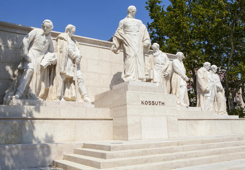 Statue of Lajos Kossuth, one of the greatest statesmen in Budapest
