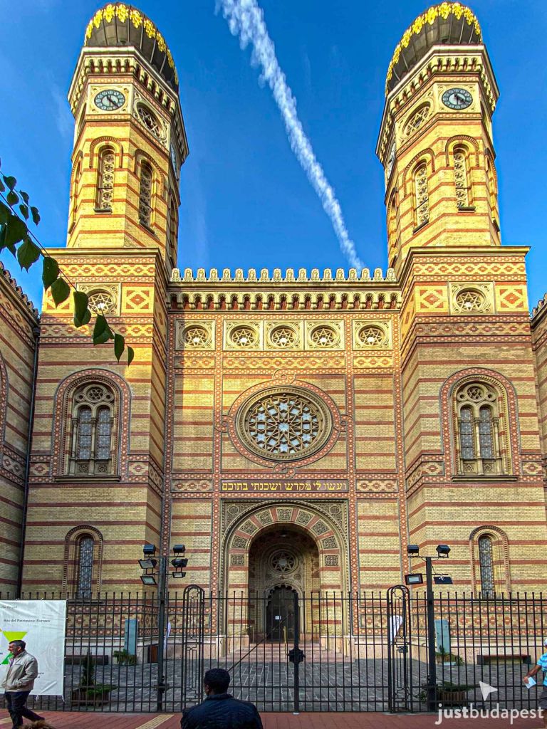 The Synagogues of Budapest