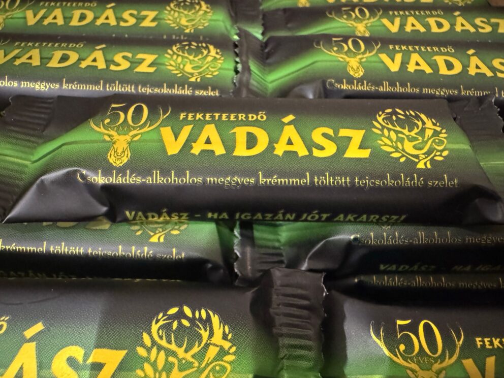 The dark red wrapper and a heavy chocolate square of a Vadász bar